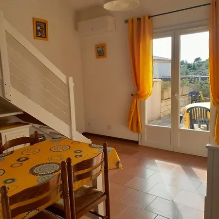 Holiday home Mas Des Petits Loups