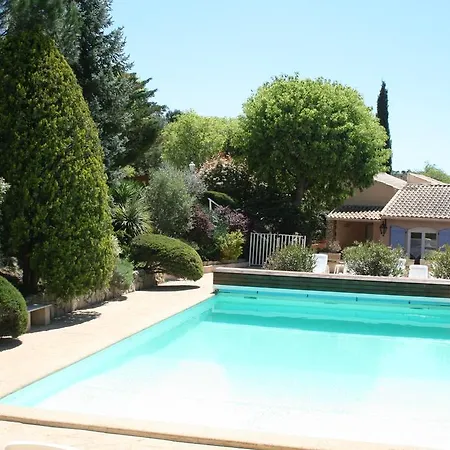Holiday home Mas Des Petits Loups *